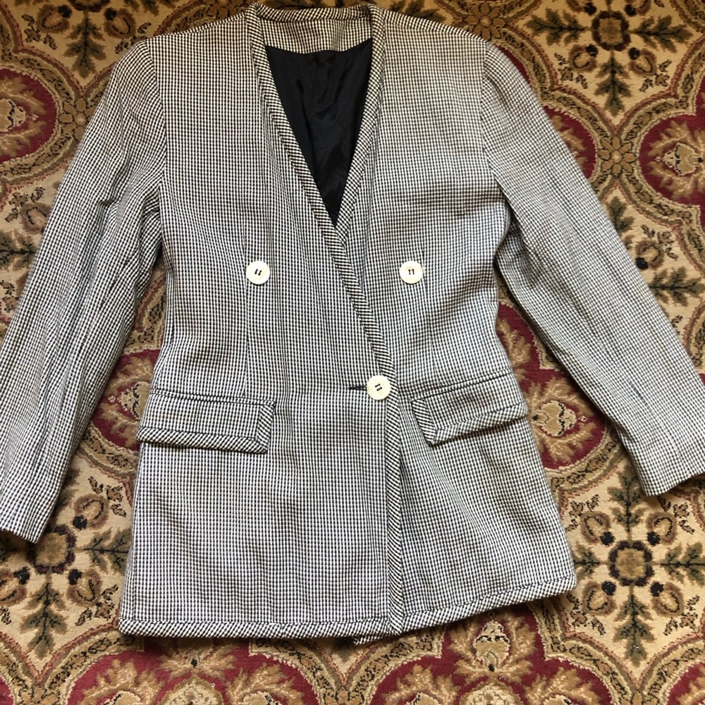 Vintage black and white checkered blazer